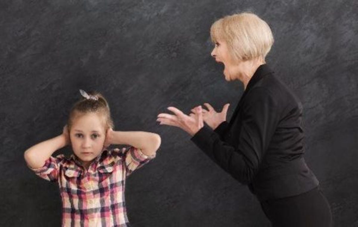 Things the Best Grandmas Never Do When Visiting Your Grandkids grandmawise.com 1 1
