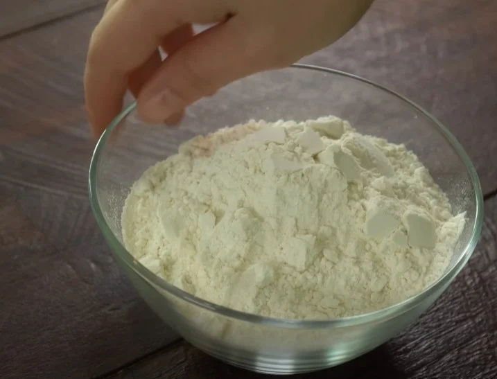 This recipe for garlic flatbread takes just 3 minutes and requires no kneading or yeast grandmawise.com 5