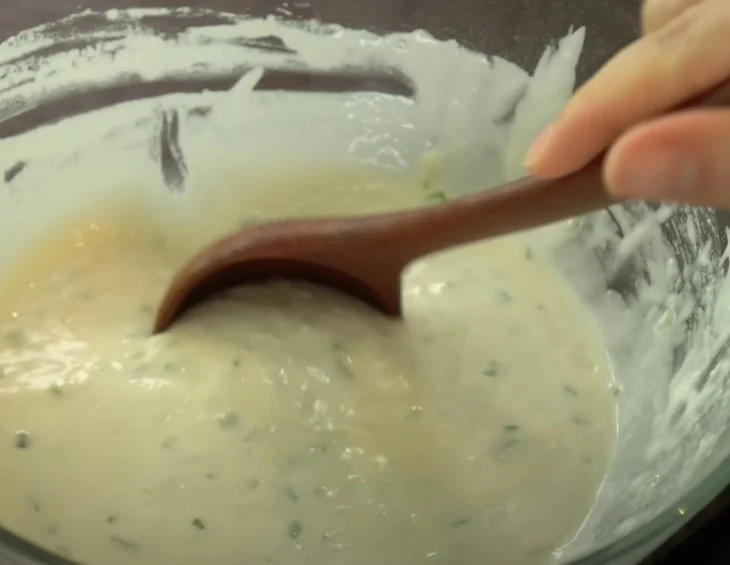 This recipe for garlic flatbread takes just 3 minutes and requires no kneading or yeast grandmawise.com 8