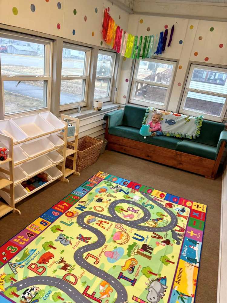 12 Grandkids Playroom at Grandma's House Decor Ideas So Cozy Your Grandchildren Won't Want to Leave 61 Grandkids Room in Grandmas House by Kaitlyn Krueger on Facebook 5