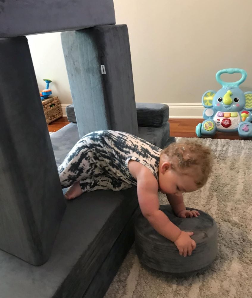 12 Grandkids Playroom at Grandma's House Decor Ideas So Cozy Your Grandchildren Won't Want to Leave 10 Grandkids Playroom in Grandma's House Decor Idea