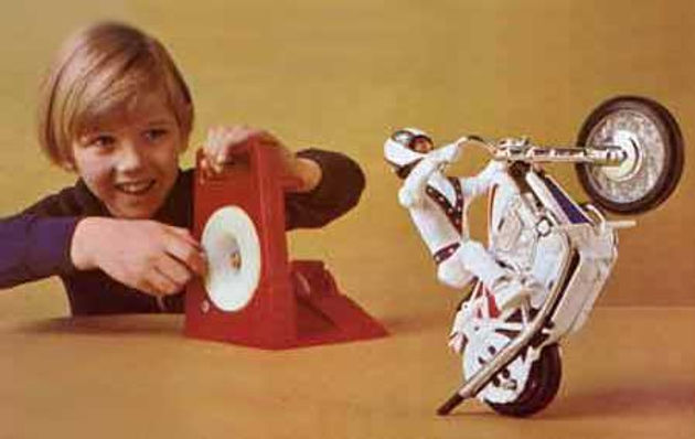 24 Forgotten Toys Every ’70s Kid Played With (And Wouldn’t Be Safe Today) 12 Evel Knievel Stunt Cycle